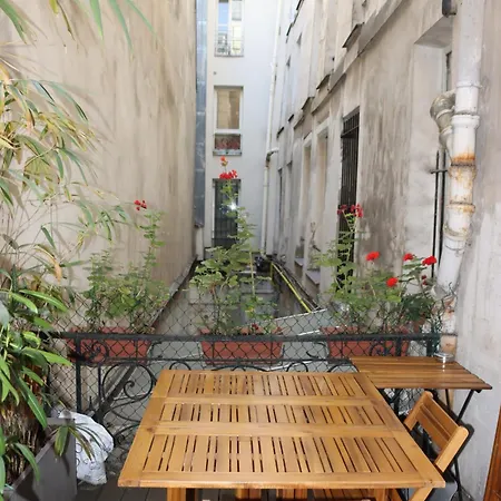 Superbe T3 Terrasse Coeur De Historique Appartamento